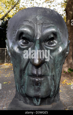 Bonn, Deutschland, Kunststoffkopf von Konrad Adenauer, das Bundesgericht Stockfoto