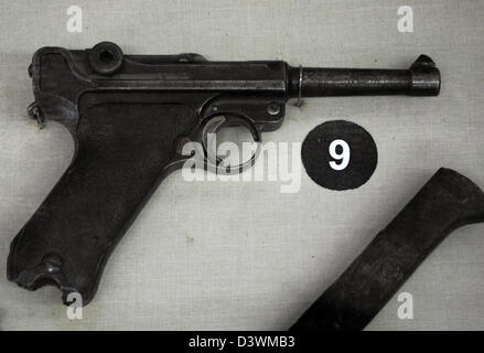 Deutsch-Parabellum-Pistole, bekannt als Luger. Im ersten und zweiten Weltkrieg verwendet. Schwarzes Meer Flotte Museum. Sewastopol. Ukraine. Stockfoto