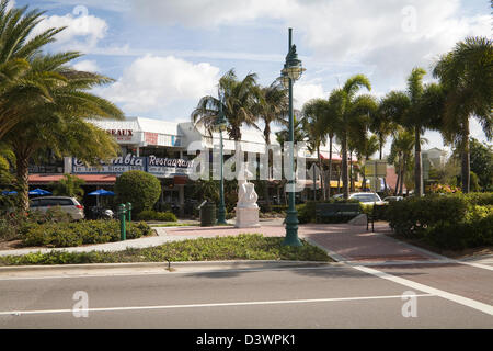 St. Armands Key Florida USA unabhängige Geschäfte und Restaurants in dieser attraktiven vorgelagerten Insel Stockfoto