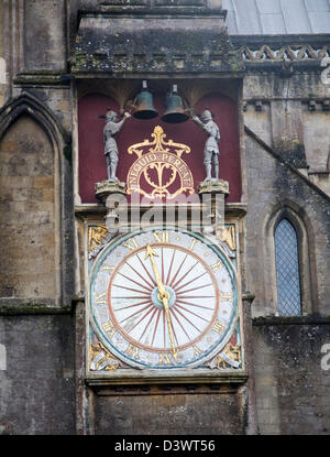 Außenansicht der Kathedrale Orloj Wells, Somerset, England Stockfoto