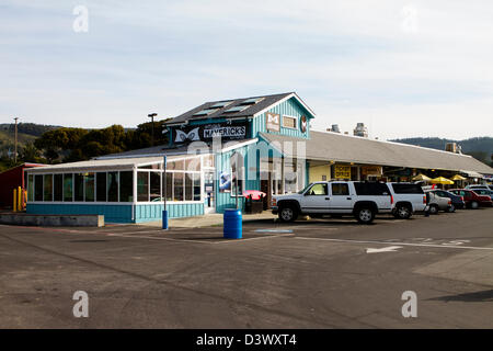 Jeff Clark Mavericks surf Shop in Säule Point Harbor in Half Moon Bay, Northern California USA Stockfoto