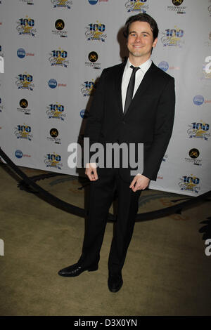 23. Februar 2013 - Hollywood, Kalifornien, USA - I15585CHW .23rd jährliche Night Of 100 Stars Black Tie Dinner Gala anzeigen. Hotel Beverly Hills, Hollywood, CA.02/24/2013.JASON RITTER. 2013 (Kredit-Bild: © Clinton Wallace/Globe Photos/ZUMAPRESS.com) Stockfoto