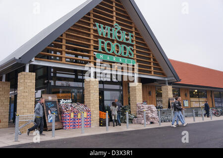 Neu Filiale ganze Lebensmittel Markt in Cheltenham UK Stockfoto