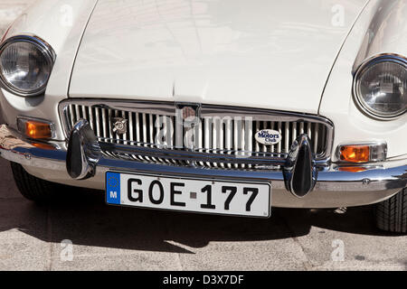 MGB GT in St. Pauls Square, Mdina, Malta Stockfoto