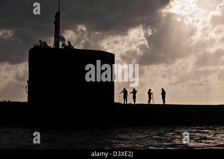 Nukleare u-Boot HMS Talent und Crew, Hintergrundbeleuchtung, Ägypten Stockfoto