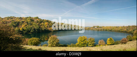 Weinfelder Maar, auch Totenmaar, Deutschland, Eifel-Region, vulkanischen See genannt Stockfoto