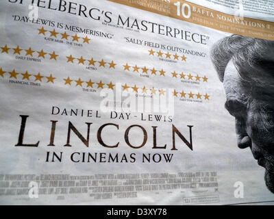 Zeitungsanzeige für den besten Schauspieler 2013 Daniel Day-Lewis Film Lincoln unter der Regie von Steven Spielberg Stockfoto