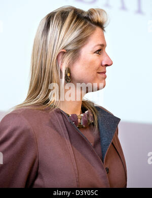 Prinzessin Maxima der Niederlande besucht für eine Präsentation des Buches "Eine Welt ohne Gebärmutterhalskrebs" in Leiden, Niederlande, 26. Februar 2013. Foto: Patrick van Katwijk / Niederlande und Frankreich, Stockfoto