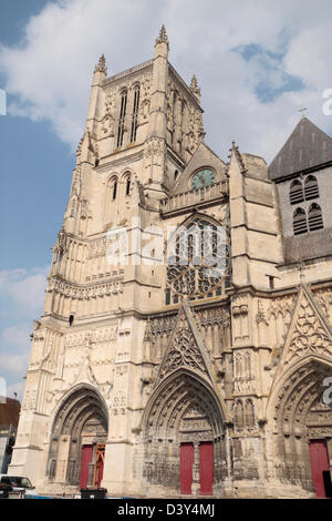 Die Cathédrale Saint-Étienne de Meaux (Meaux Kathedrale) in Meaux, Seine-et-Marne, Île-de-France, in der Nähe von Paris, Frankreich. Stockfoto