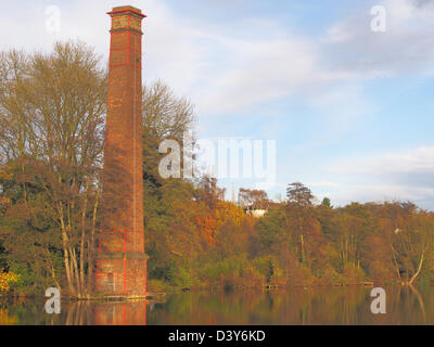 Stapeln Sie Pool, Kidderminster, Wyre Forest, Worcestershire, England, Vereinigtes Königreich, im Herbst Stockfoto