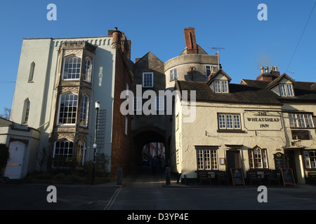 The Broadgate and Wheatsheaf Inn, Ludlow, Shropshire, England, Großbritannien Stockfoto