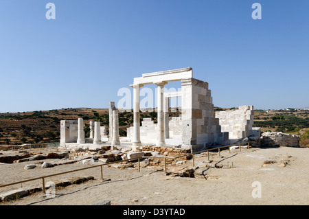 Naxos. Griechenland. Teilrestauriert 6. Jahrhundert BC Tempel der Demeter befindet sich in der Nähe der Stadt Ano Sangri auf der Insel Naxos. Stockfoto