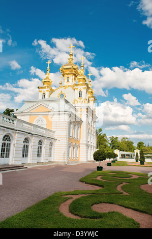 Historische Palast in Petergof Park. Russland Stockfoto