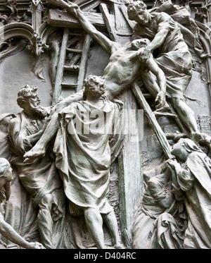 Bronzerelief Skulptur Darstellung Christi Leben auf Türen Mailand Kathedrale Mailand Lombardei Italien Europa Stockfoto