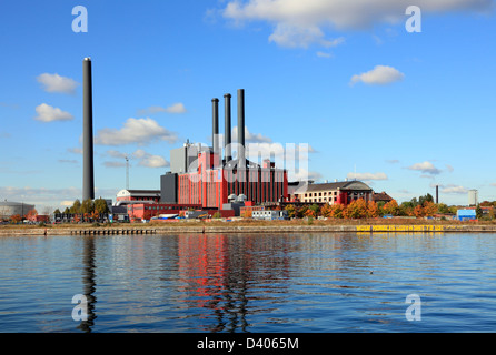 H.C Kraftwerk Ørsted (Orsted) in Sydhavnen, Südhafen, Kopenhagen. Dänemark. Ein BLOCKHEIZKRAFTWERK VON DONG Energy. DONG umbenannt in Ørsted Stockfoto