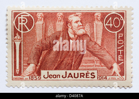 Französisch 1936 Briefmarke mit Jean Jaurès (1859 – 1914), berühmter französischer sozialistischer Führer Stockfoto