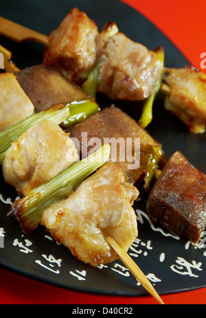 Japanische aufgespießt, Huhn, Schweinefleisch, MeatYakitori .closeup Stockfoto