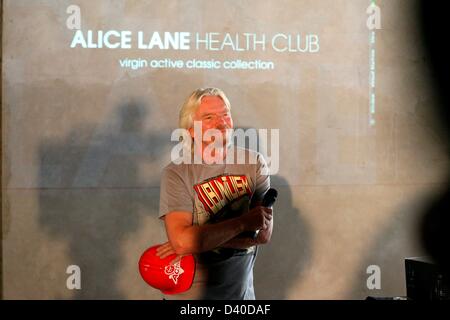 Jophannesburg, Südafrika. 27. Februar 2013. Richard Branson im Virgin Active in Sandton am 27. Februar 2013, in Johannesburg, Südafrika. (Foto von Gallo Images / Sowetan / Vathiswa Ruselo/Alamy Live News) Stockfoto