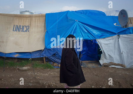 Syrischer Flüchtling Frau domuz Flüchtlingslager für Syrer in der Nähe von Dohuk im Nordirak, Irakisch-Kurdistan Stockfoto