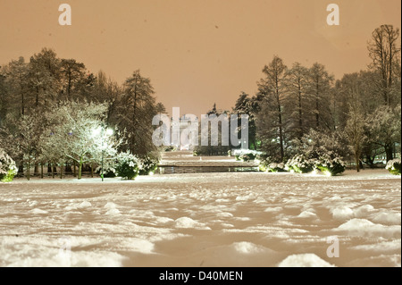 Arco della pace, im Parco Sempione mit Schnee. Stockfoto