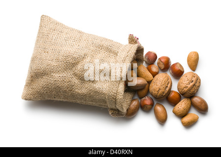 die verschiedenen Nüssen in Jute-Tasche Stockfoto