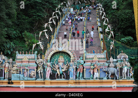 Asien Malaysia Kuala Lumpur Hindu Tempel Batu Höhle Treppe führt in die Höhle Stockfoto