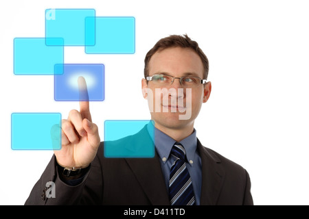 Unternehmer, die eine virtuelle Taste Stockfoto