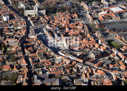 Luftaufnahme von Samstag Markt und Str. Marys Kirche in Beverley, East Yorkshire Stockfoto