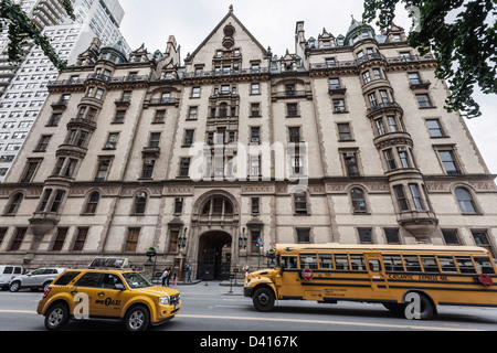 Das Dokota House in der Nähe von Central Park, wurde John Lennon ermordet, New York, USA, Stockfoto