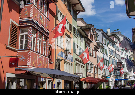 Schweiz-Zürich, Augustinergasse, Altstadt, Schweizer Flaggs Stockfoto