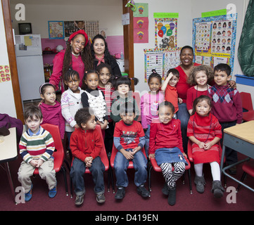 Smart Kids Are Us, einer multikulturellen Kindergarten und frühen Learning Center in Brooklyn, New York. Stockfoto