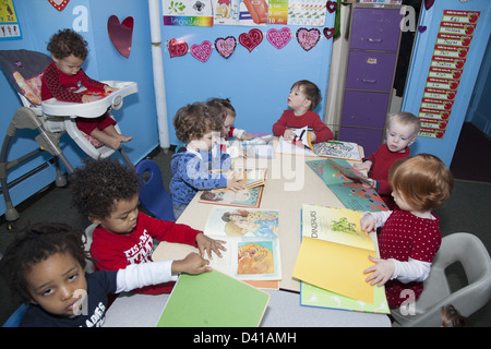 Smart Kids Are Us, einer multikulturellen Kindergarten und frühen Learning Center in Brooklyn, New York. Stockfoto