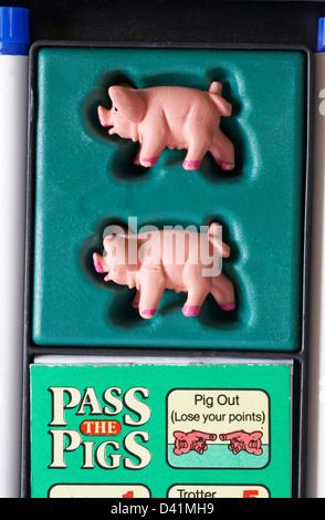 Pass die Schweine von mb Spiele Spiel Stockfoto