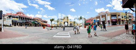 Panorama der Kreuzfahrthafen Shopping Area, Basseterre, St. Kitts Stockfoto