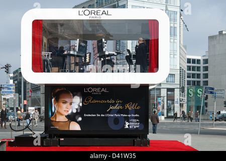 Berlin, Deutschland, eine Kampagne für eine strukturierte Loreal Paris Studio Stockfoto