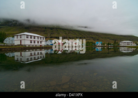 Holz Handwerk zu Hause in Seydisfjordur, Island Stockfoto