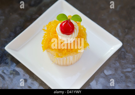 Top-Anzeigen thai Dessert oder nennen Sie es "Kuchen Foi Tanga" Stockfoto