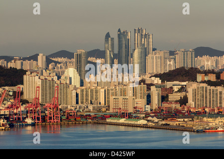 Busan Metropolitan City Panoramablick von Busan Tower im Yongdusan Park Stockfoto