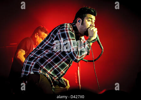 Toronto, Ontario, Kanada. 1. März 2013.  "Deftones" Lead Sänger CHINO MORENO führt live auf der Bühne am Sound Academy in Toronto. Kredit Bild: Kredit-: Igor Vidyashev/ZUMAPRESS.com/Alamy Live-Nachrichten Stockfoto