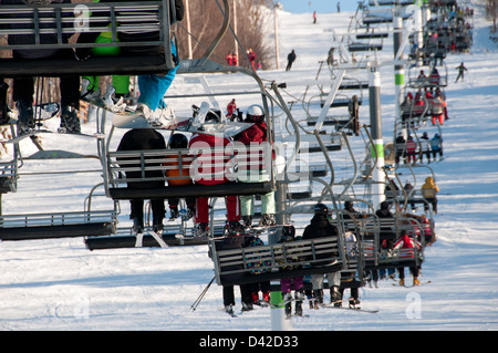 Sessellift Mont Saint Bruno Ski Station Quebec Kanada Stockfoto
