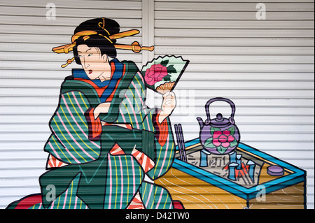 Traditionellen Ukiyo-e-Stil gemalten Kunstwerk ziert eine Einzelhandel Shop Auslöser in der alten Unterhaltung Bezirk Asakusa, Tokio. Stockfoto