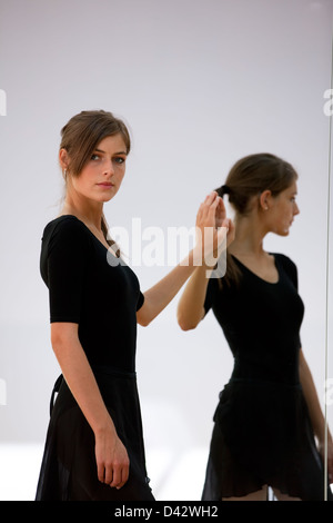 Freiburg, Deutschland, eine junge Balletttaenzerin Stockfoto