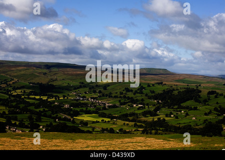 Das Dorf von Thoralby Bishopdale unter Thoralby wie und dem Spiel fiel ob fiel darüber hinaus Wensleydale Yorkshire Dales England Stockfoto