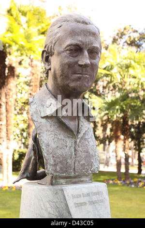 Statue von Baron Hans Heinrich Thyssen-Bornemisza die Gründer das Museo Thyssen-Bornemisza in Madrid Spanien Stockfoto