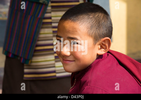 Junger Mönch, Boudhanath Stupa, Kathmandu, Nepal Stockfoto