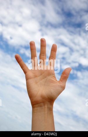 Nahaufnahme des Weibes Hand im Freien, Arcachon, Gironde, Aquitanien, Frankreich Stockfoto