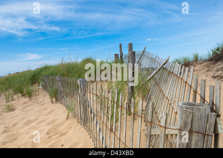 Holzzaun auf Strand, Provincetown, Cape Cod, Massachusetts, USA Stockfoto