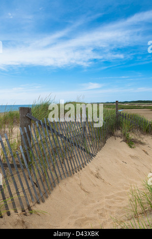 Holzzaun auf Strand, Provincetown, Cape Cod, Massachusetts, USA Stockfoto