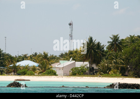 Telekom-Mast auf den Malediven Stockfoto