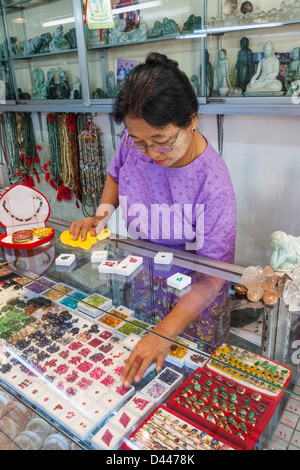 Myanmar, Yangon, Bogyoke Markt, Edelstein und Schmuck-Shop Stockfoto